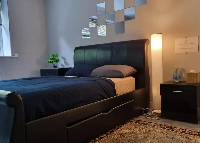 33 Camden Square - Double Room